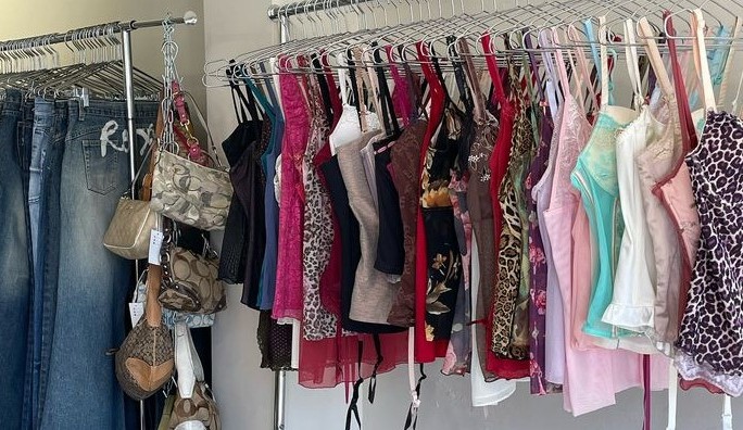 our next pop up ⭐️ march 1 2 💋 giveaway 2